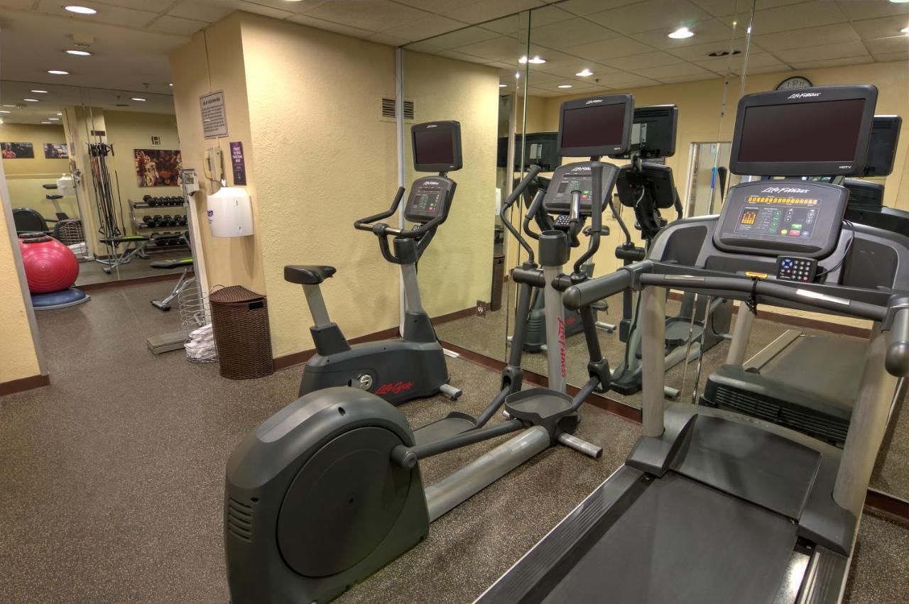 Holiday Inn Gainesville-University Center By Ihg Buitenkant foto