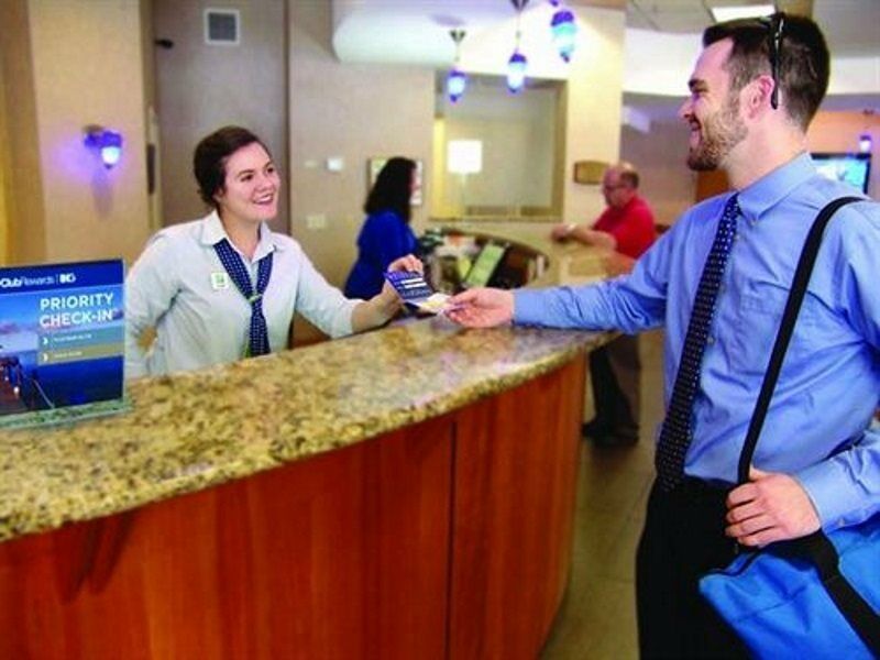 Holiday Inn Gainesville-University Center By Ihg Buitenkant foto