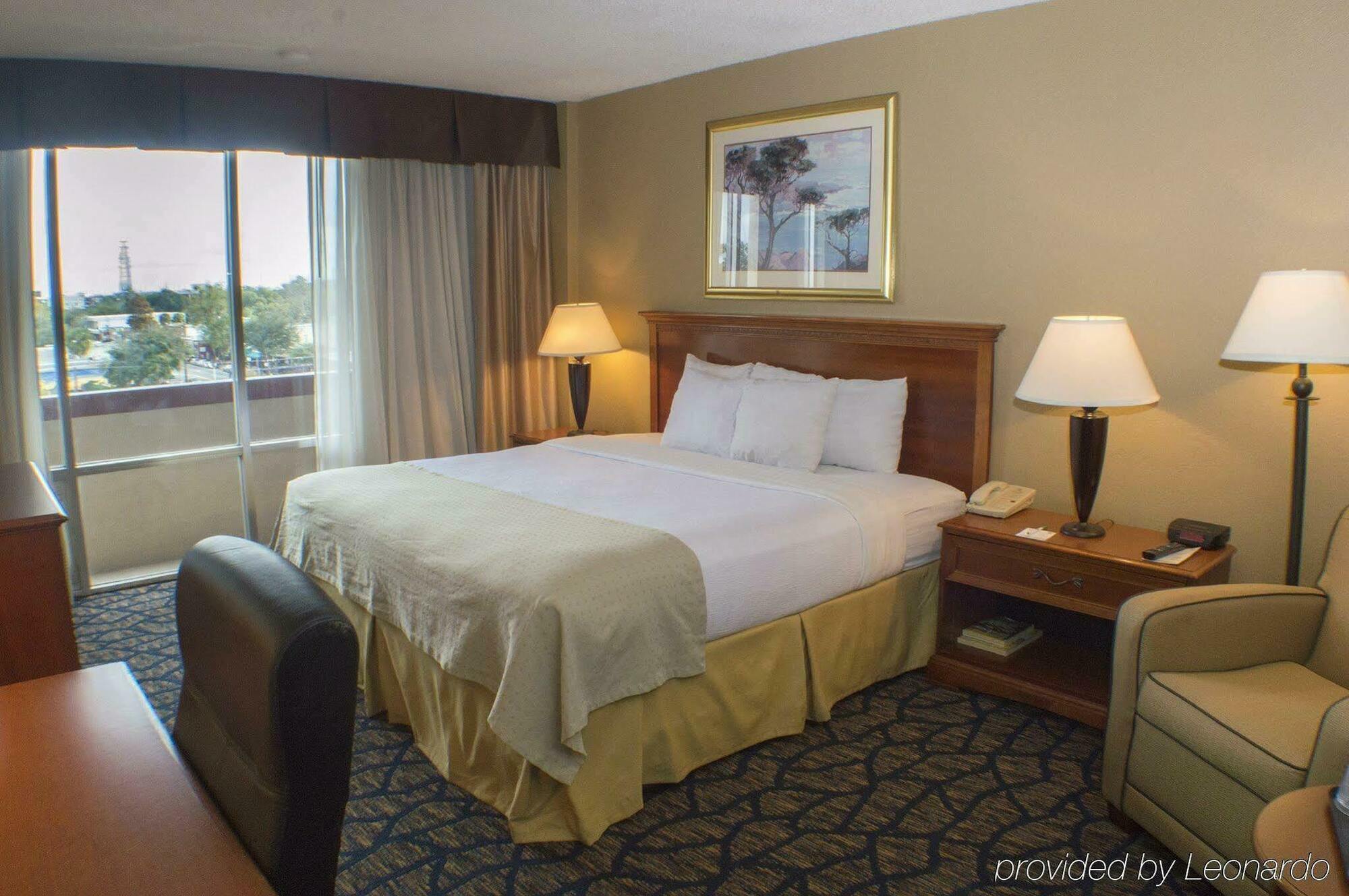 Holiday Inn Gainesville-University Center By Ihg Buitenkant foto